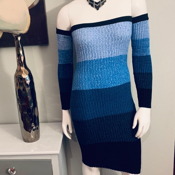 Knitted dress - Picture 1 of 2